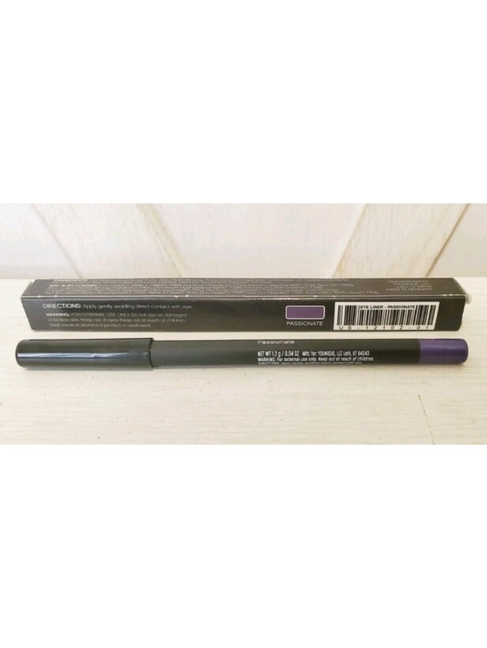 New Younique Moodstruck Precision Eye Liner Pencil - Passionate Purple